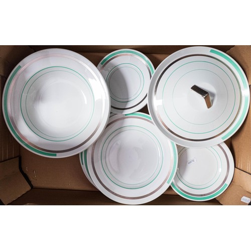 80 - Extensive Shelley Eve shaped Art Deco dinner service including tureens, large oval platters, soup tu... 