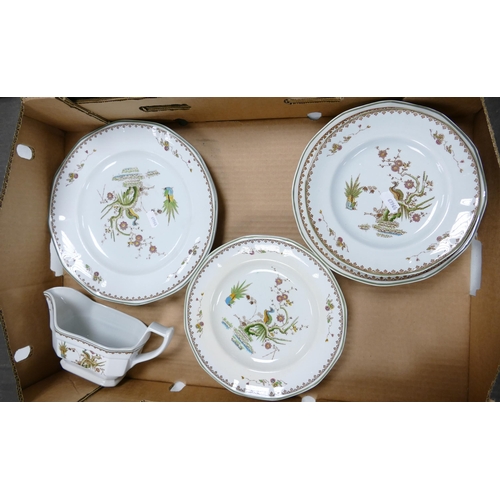 148 - A large collection of Wedgwood Old Chelsea patterned dinner ware to include dinner plates, salad pla... 