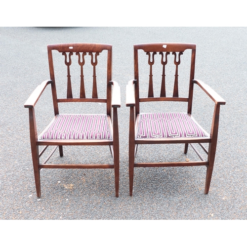 629 - Pair of Edwardian Mahogany Carver chairs(2)