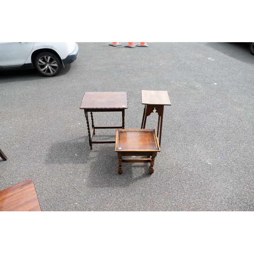 653 - A collection of antique furniture to include Pie Crust Topped Table, small plant stand and priory st... 