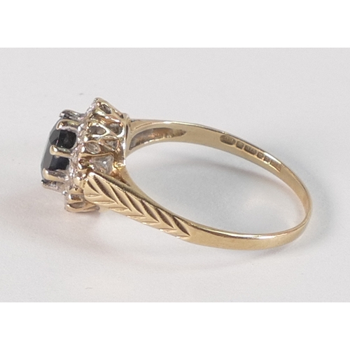 791 - 9ct gold ring, size K,1.6g.