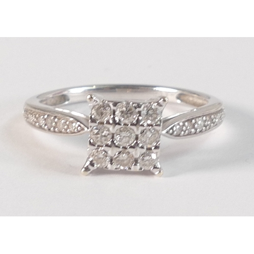 798 - 9ct white gold diamond cluster ring, size O, 2.6g.