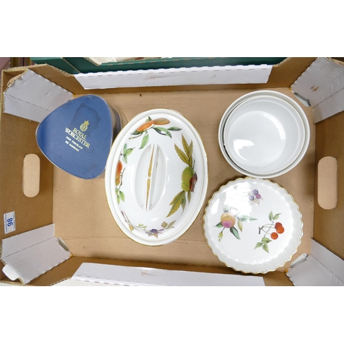 98 - Royal Worcester Evesham patterned casserole dish, flan dish, boxed set of 6 ramakins & two matching ... 