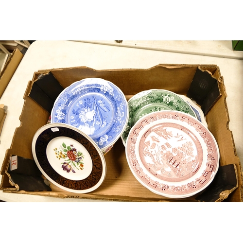 21 - A collection of decorative wall plates to include Spode, blue & white plates etc ( 1 tray)