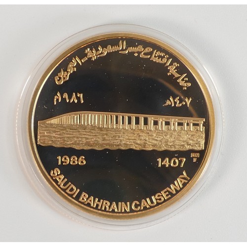 2054 - Saudi Arabia 22ct gold coin, net weight 31.15g, cased with certificate.  Issued to commemorate the o... 