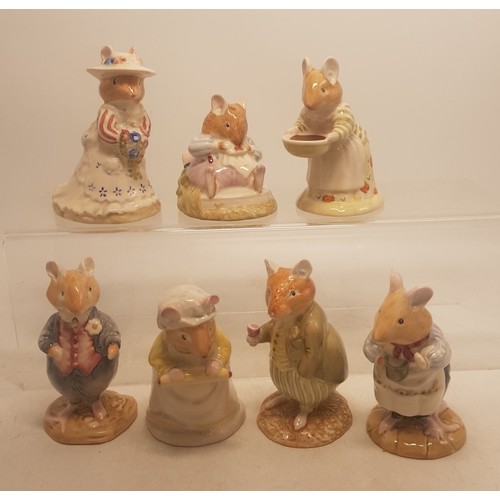 575 - Royal Doulton Brambly Hedge figures to include Dusty Dogwood DBH6, Conker DBH21, Mr Apple DBH2, Mrs ... 