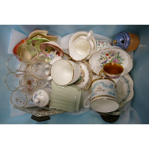 120 - A mixed collection of items to include Carltonware pin dishes, Royal Albert items, Aynsley Pembroke ... 