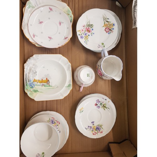 512A - A collection of Shelley Wild Flowers Patterned Tea ware (16 pieces)