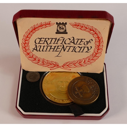 736 - Pobjoy Mint Montgomery Crown Medal 1976, 22ct Gold on Sterling Silver, 28.6g, encapsulated, boxed wi... 