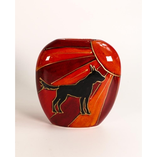 45 - Anita Harris Deco dog 'German Sheppard' sunburst purse vase. Gold signed to base, height 12cm