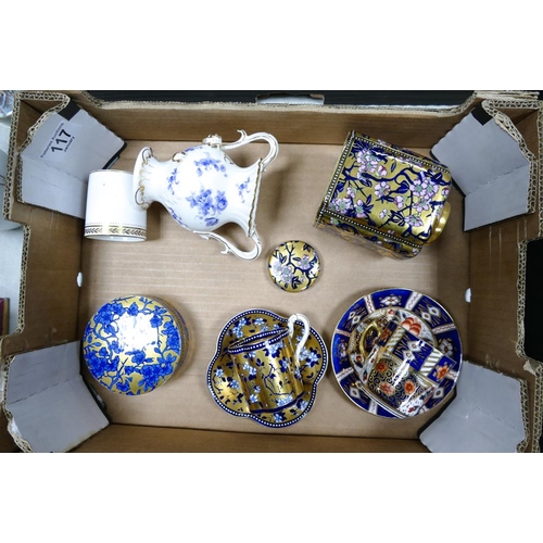 117 - A mixed collection of items to include Coalport early blue & gilt decorated cup & saucer, 19th centu... 