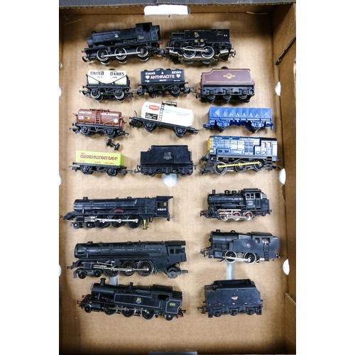 533I - A Collection of Model Railway Locomotives and Wagons to include many British Railways examples from ... 