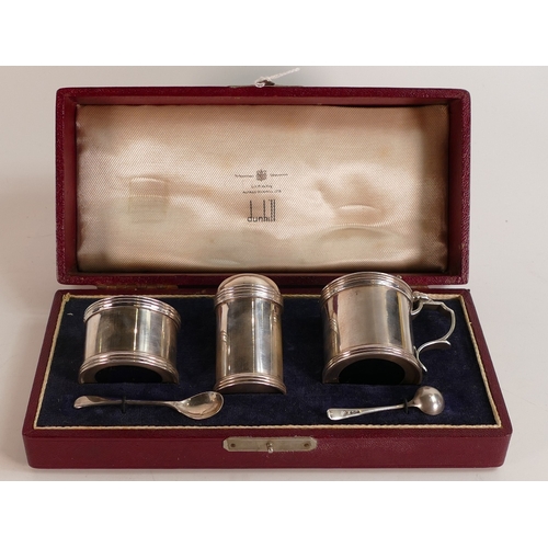 694 - Silver 3 piece silver cruet set, cased, weighable silver 192g