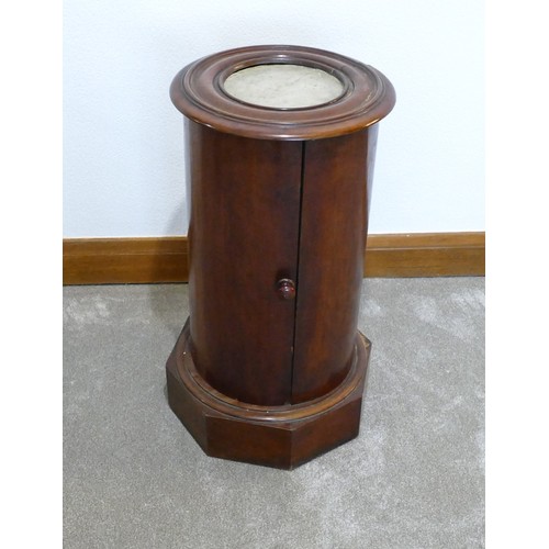 448 - Mahogany circular pot cupboard with marble top, 72 cm high.