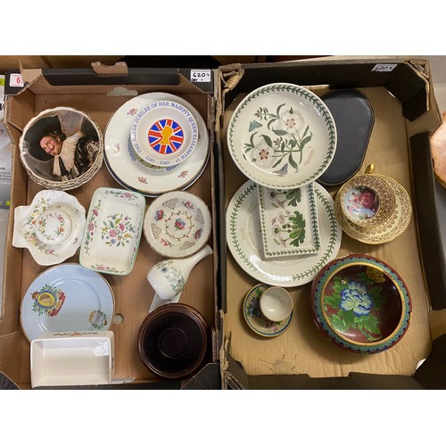 A mixed collection of ceramic items to include Aynsley dish, Minton