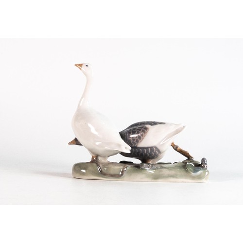 78 - Royal Copenhagen model of a pair of geese 609. Height 15cm