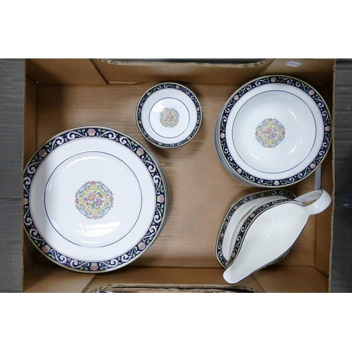 55 - A large collection of Wedgwood Runnymede patterned dinner ware to include 12 x 27cm dinner plates, t... 