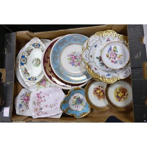 330 - A collection of floral decorated plates, pin trays & similar