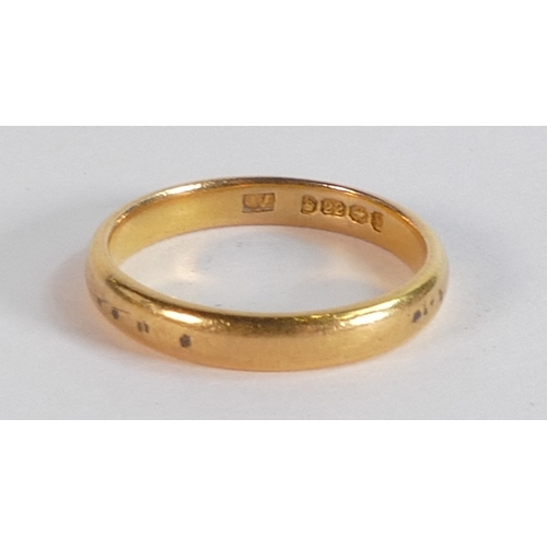 681 - 22ct gold wedding ring, size K,3.5g.