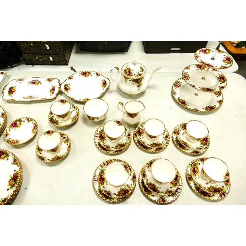 225 - A large collection of Royal Albert Old Country rose patterned items to include, Teapot, Sandwich Pla... 