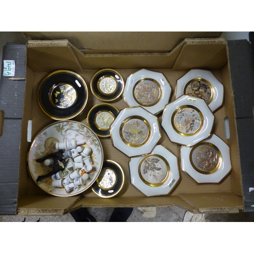 149A - A mixed collection of ceramic items to include chokin decorative plates, pin dishes & temple jar tog... 