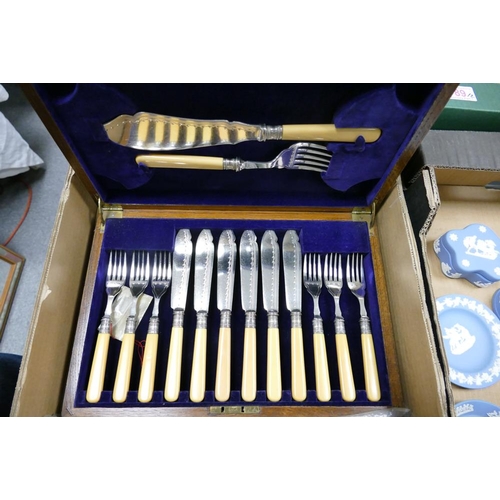 91 - William Page & Co. Silver Plated Fish Service together with an Abacus. (1 Tray)