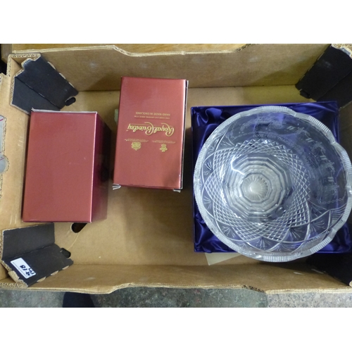 418 - Edinburgh Crystal limited edition boxed pedestal fruit bowl together with 2 boxed Brierley Crystal t... 