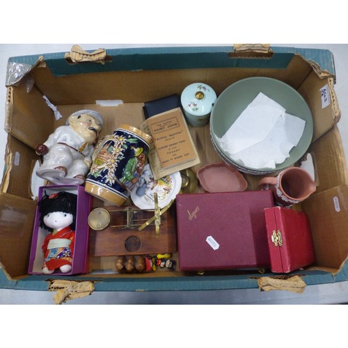 643 - A mixed collection of items to include sage green wedgwood jasperware bowl, Pink Jasperware pin dish... 