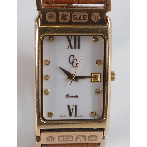 803 - Claddagh Gold ladies quartz wristwatch with leather strap, working order.