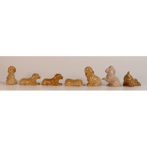 31 - Wade dog figures to include Birmingham Fair Spaniel in a beige colourway, Christmas puppy, Collector... 