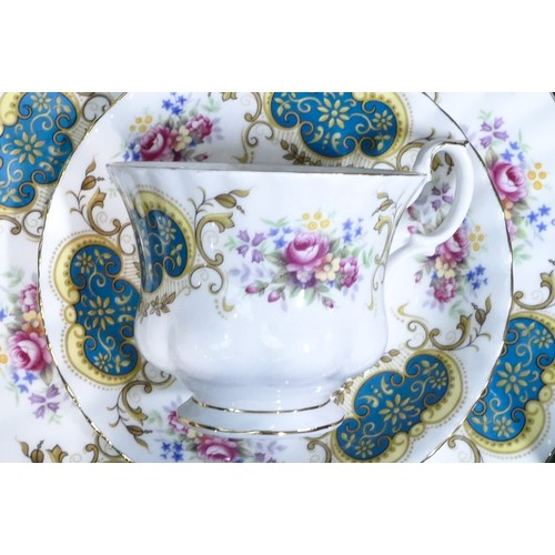 760 - Royal Albert, Berkeley pattern tea and dinner ware to include six tea trios (one cup a/f) together w... 