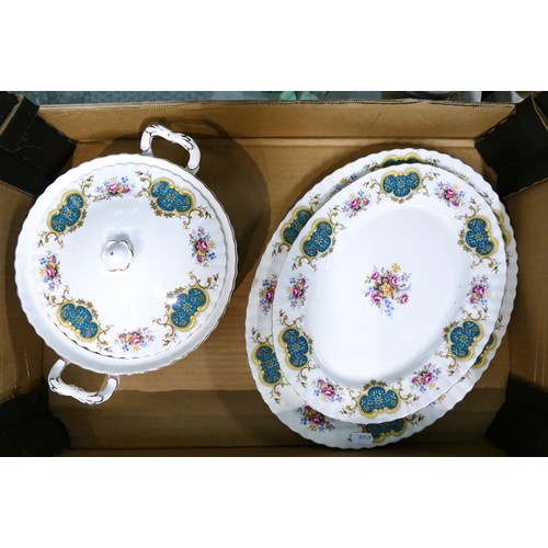 760 - Royal Albert, Berkeley pattern tea and dinner ware to include six tea trios (one cup a/f) together w... 