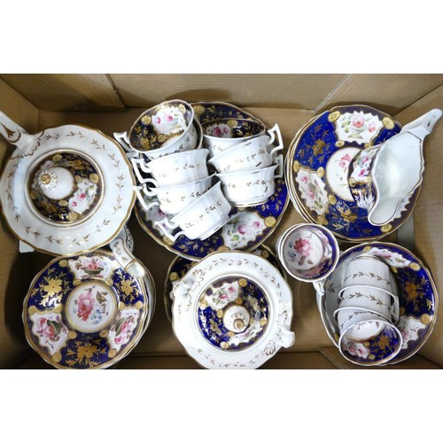 764 - Georgian New Hall pottery tea set, circa 1820, some items marked with pattern number 516 but most ar... 