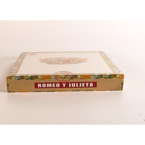 1884 - Romeo y Julieta 1875 Exhibicion No.1 handmade cigars (Dominican Republic), Indonesian Wrapper.