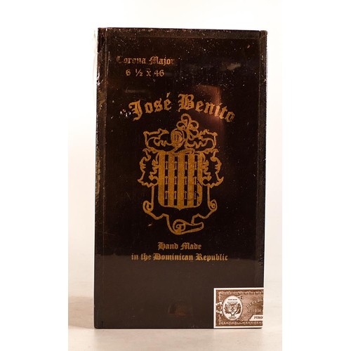 1894 - Jose Benito Corona Majors handmade cigars (Dominican Republic), 6.5 in x 46 ring gauge, 1 sealed box... 