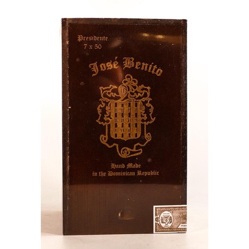 1895 - Jose Benito Presidentes hand made cigars (Dominican Republic), 7in x 50 ring gauge, 1 sealed box of ... 