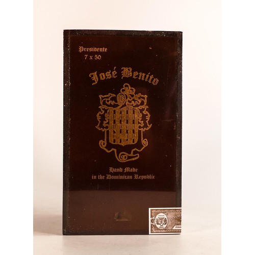 1896 - Jose Benito Presidentes hand made cigars (Dominican Republic), 7in x 50 ring gauge, 1 sealed box of ... 