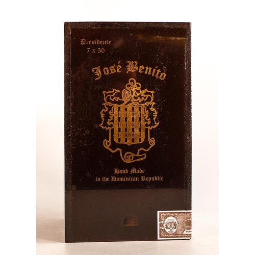 1897 - Jose Benito Presidentes hand made cigars (Dominican Republic), 7in x 50 ring gauge, 1 sealed box of ... 