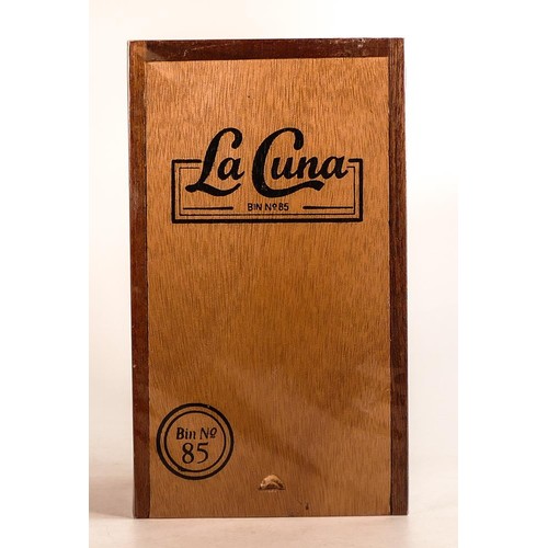 1903 - La Cuna Churchill Habano hand made cigars (Nicaragua), 7 in x 50 ring gauge, 1 sealed box of 20.