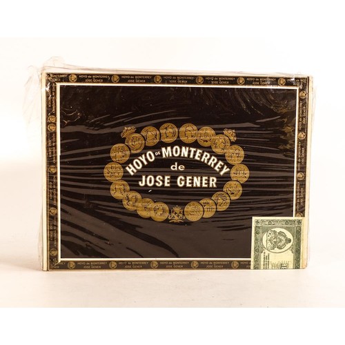 1905 - Hoyo de Monterrey Double Corona hand made cigars (Republic of Honduras), believed to be 7.5 in x 49 ... 