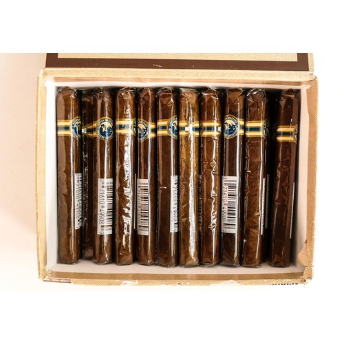 1906 - 34 Dutch Masters chocolate Palma Maduro cigars, approx. 5.5 in x 42 ring gauge. Made in USA. Box ope... 