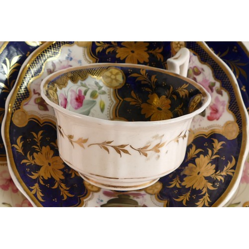 764 - Georgian New Hall pottery tea set, circa 1820, some items marked with pattern number 516 but most ar... 