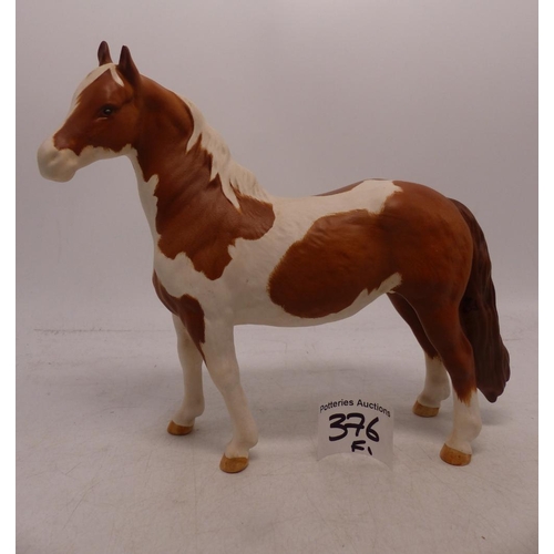 376 - Beswick skewbald pinto pony in matt, tiny nip to 1 ear.