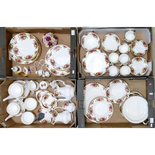 766 - A large collection of Old Country Roses china to include 12 x 27cm dinner plates, 12 x 20cm pasta bo... 