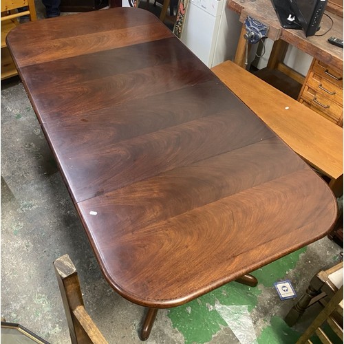 634 - Danish made extending dark teak dining table with 2 extending leaves, 73cm H x 198cm fully extended,... 