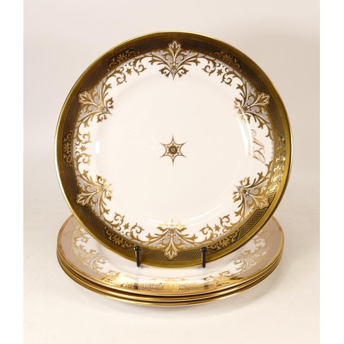 80 - De Lamerie Fine Bone China heavily gilded Silver & Gilt Rimmed Plates, specially made high end quali... 