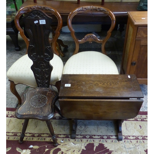 642 - Carved dark oak spinning chair together with small dark oak occaisonal table (2)