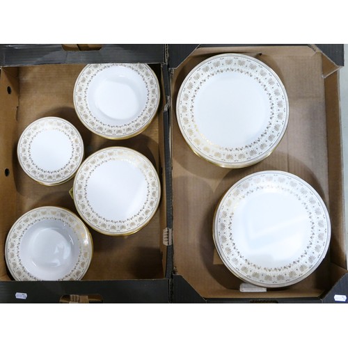 402 - Minton Jubilee pattern dinner ware including dinner plates, side plates, rimmed bowls & salad plates... 