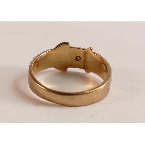 755 - 9ct buckle ring, size M, 3g.