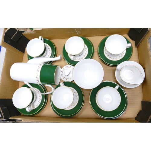 34 - A very large Spode Green Velvet patterned dinner service including gravy boats, tureens, Coffee set,... 